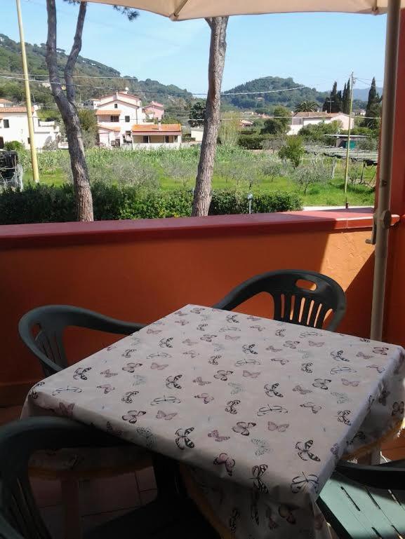 Hotel Rustichello مارينا دي كامبو المظهر الخارجي الصورة